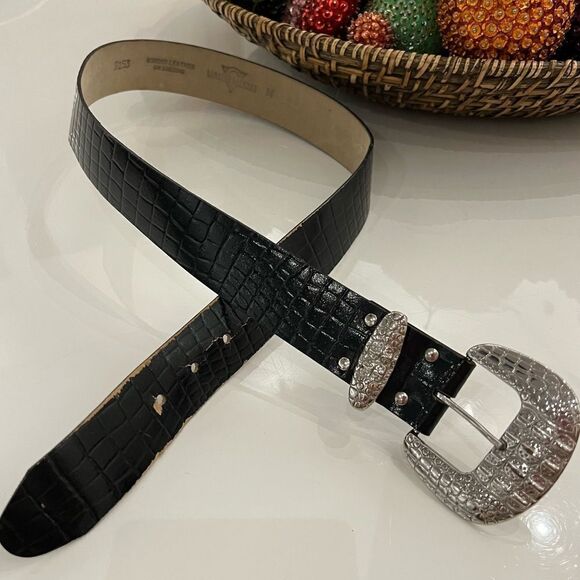 Rad Vintage 1990s Embossed Black Leather Southwestern Silver Buckle Belt main image 4